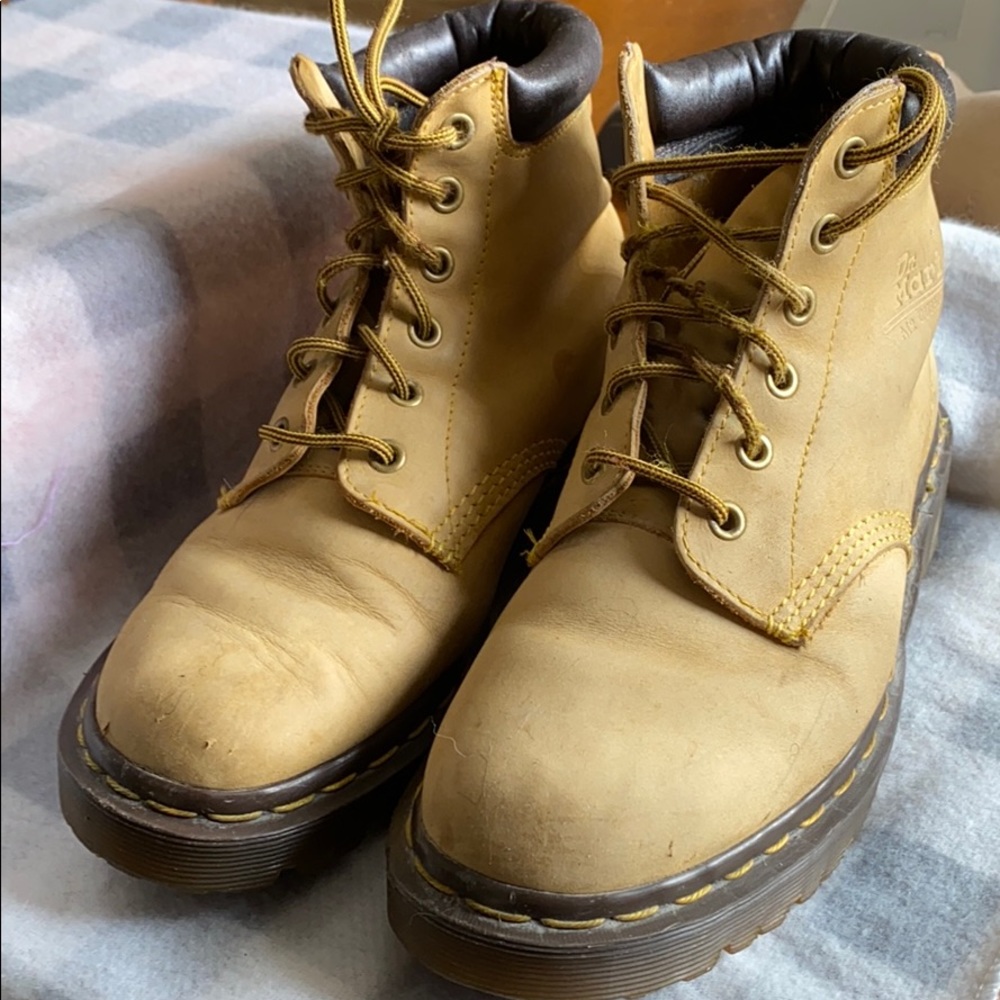 Dr Martens leather boots UK 5
